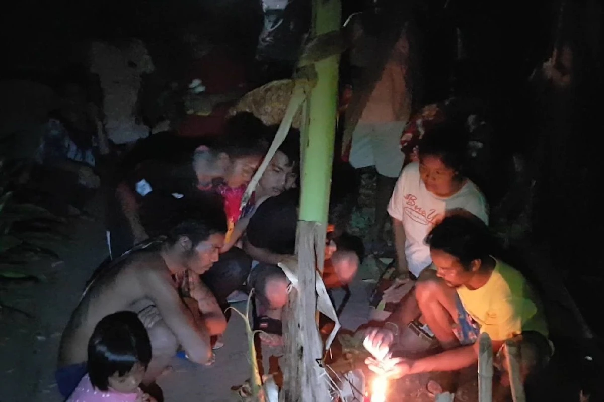 หัวปลีแทงทะลุยอดปลายต้นกล้วยชาวบ้านแห่ดูหวังโชคลาภ