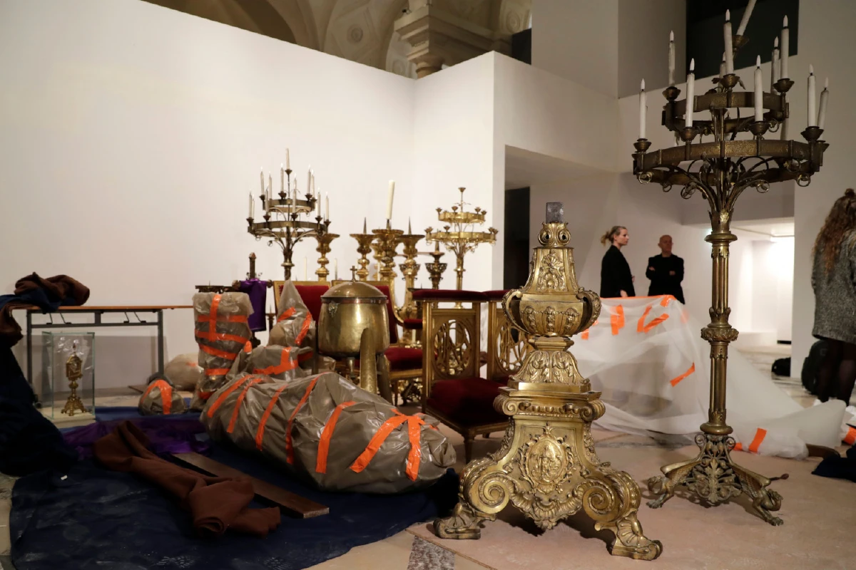 เปิดกรุสมบัติ นอเทรอดามรอดจากไฟหวุดหวิด