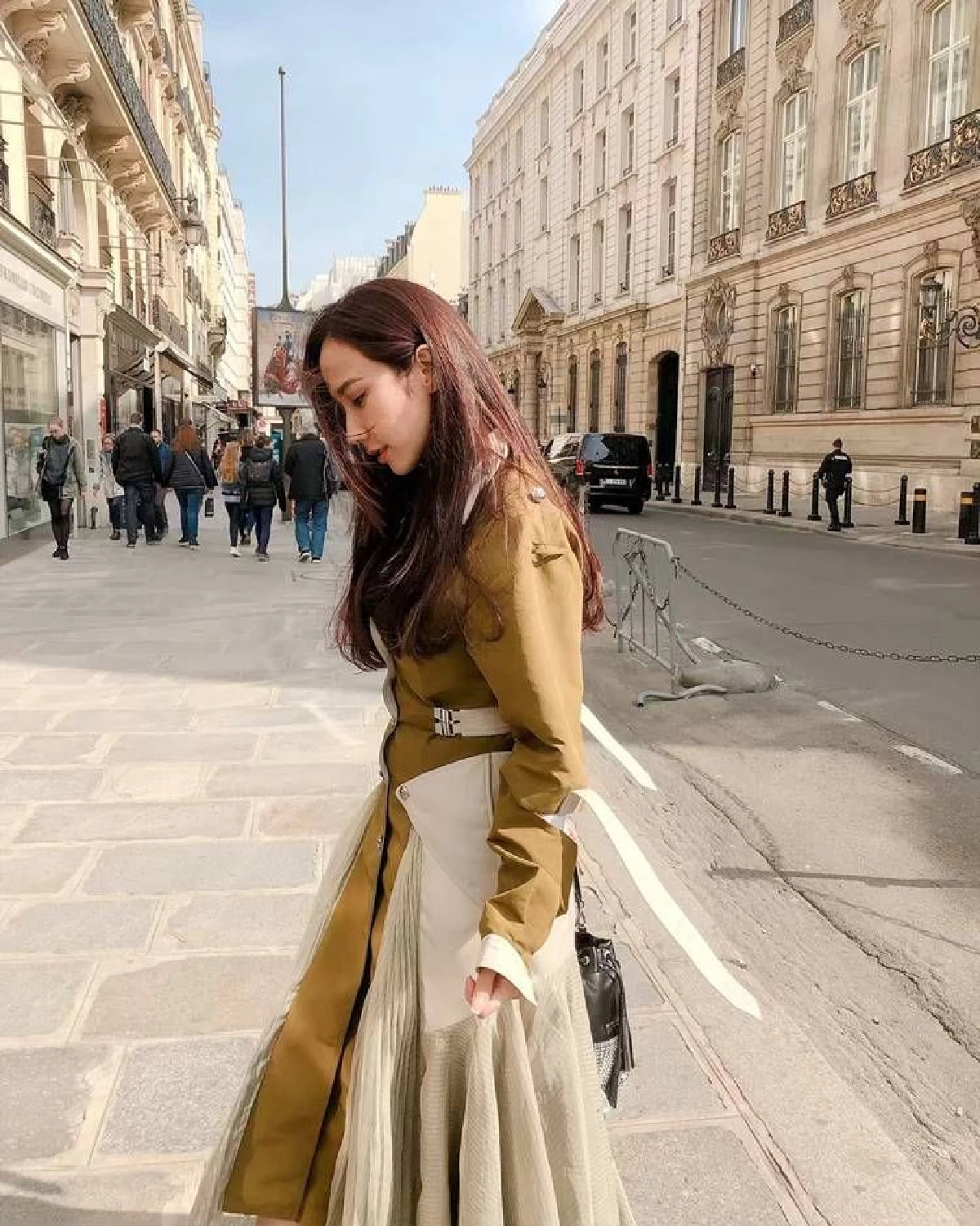 โสดอย่างเฉิดฉาย! อั้ม พัชราภา นำทีมแก๊งเพื่อนเที่ยวปารีส จัดเต็มแฟชั่นสุดปัง