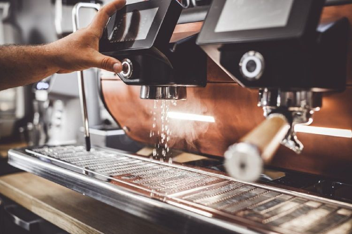 5 ขั้นตอนทำความสะอาดเครื่องชงกาแฟสดที่ไม่ยุ่งยาก 5 ขั้นตอนทำความสะอาดเครื่องชงกาแฟสดที่ไม่ยุ่งยาก