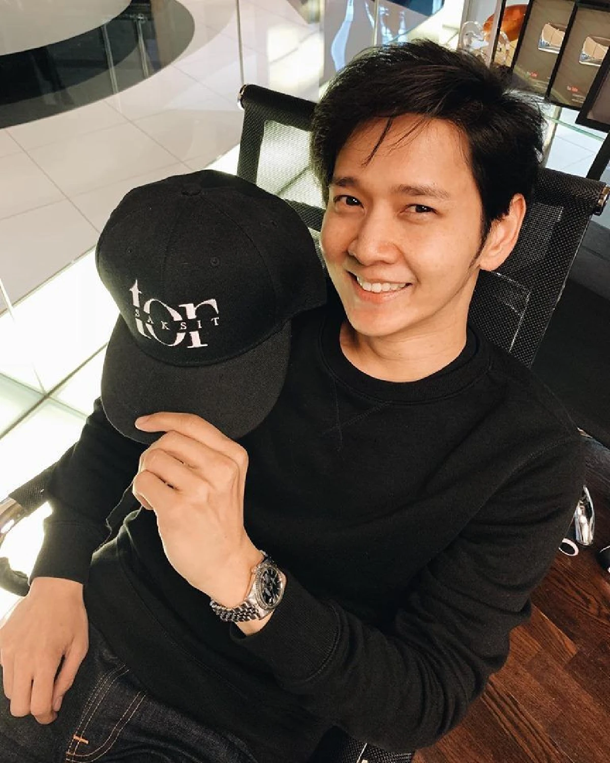 ใจละลายกับผู้ชายคนนี้! โต๋ ศักดิ์สิทธิ์ ร้องเพลง "เลิกคุยทั้งอำเภอฯ" เวอร์ชั่นละมุน (คลิป)