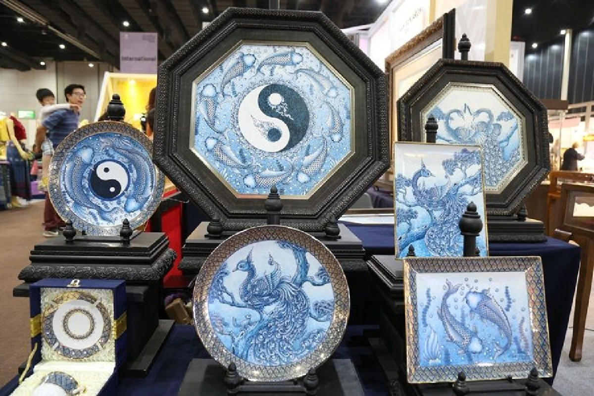 วิรัช ทะไกรเนตร ครูช่างศิลปหัตถกรรมปี 2556