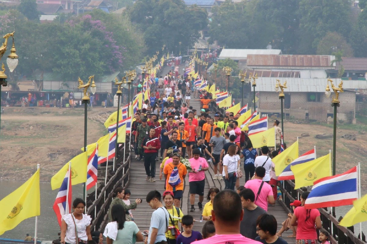 ครูณัฐวิ่งวันสุดท้ายที่สังขละบุรีปีหน้ามาใหม่ไปทุกอำเภอในเมืองกาญจน์