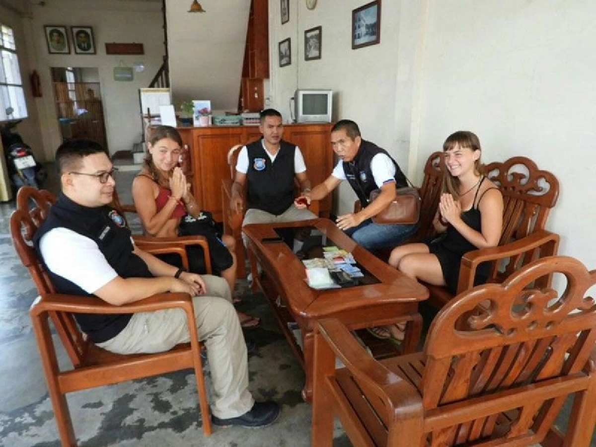 ชื่นชม! สองแถวระนองตามคืนเงินนทท. บอกปัดสินน้ำใจขอแค่มาเที่ยวไทยก็ดีใจแล้ว