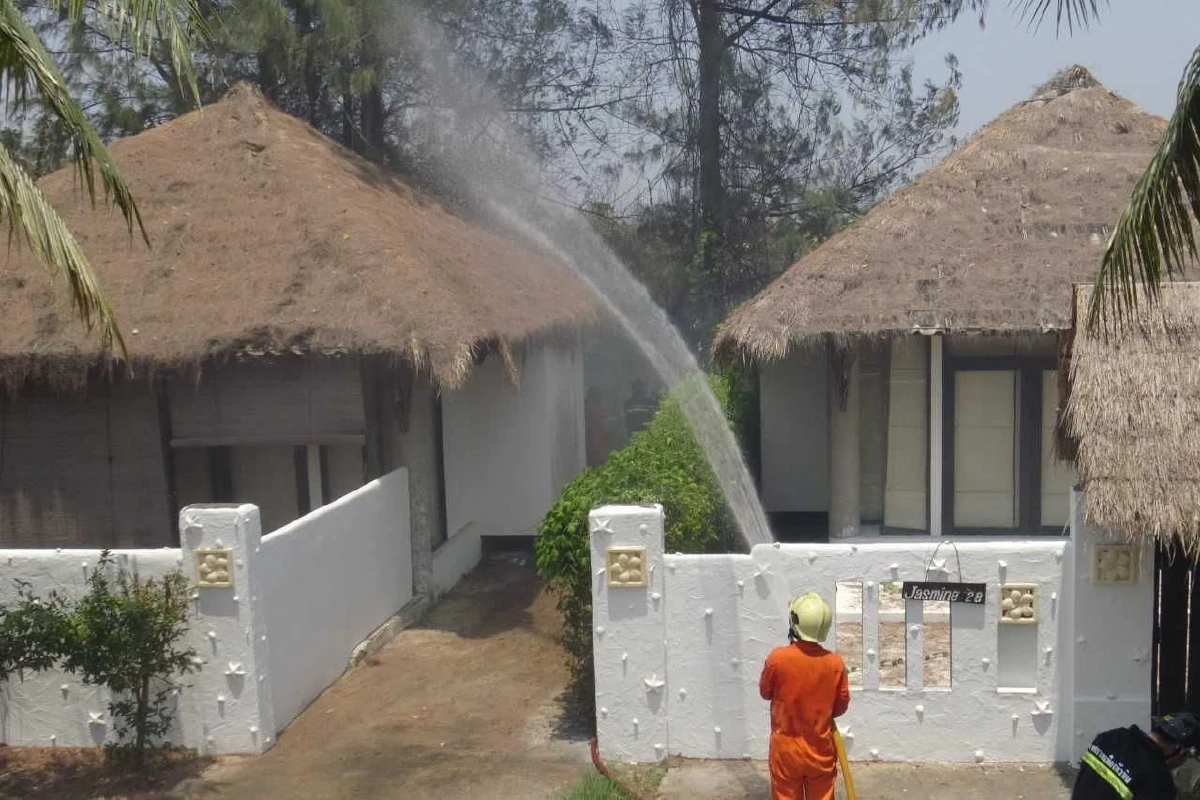 ไฟไหม้รีสอร์ทเมืองหัวหิน "พูล วิลลา"วอด4หลัง