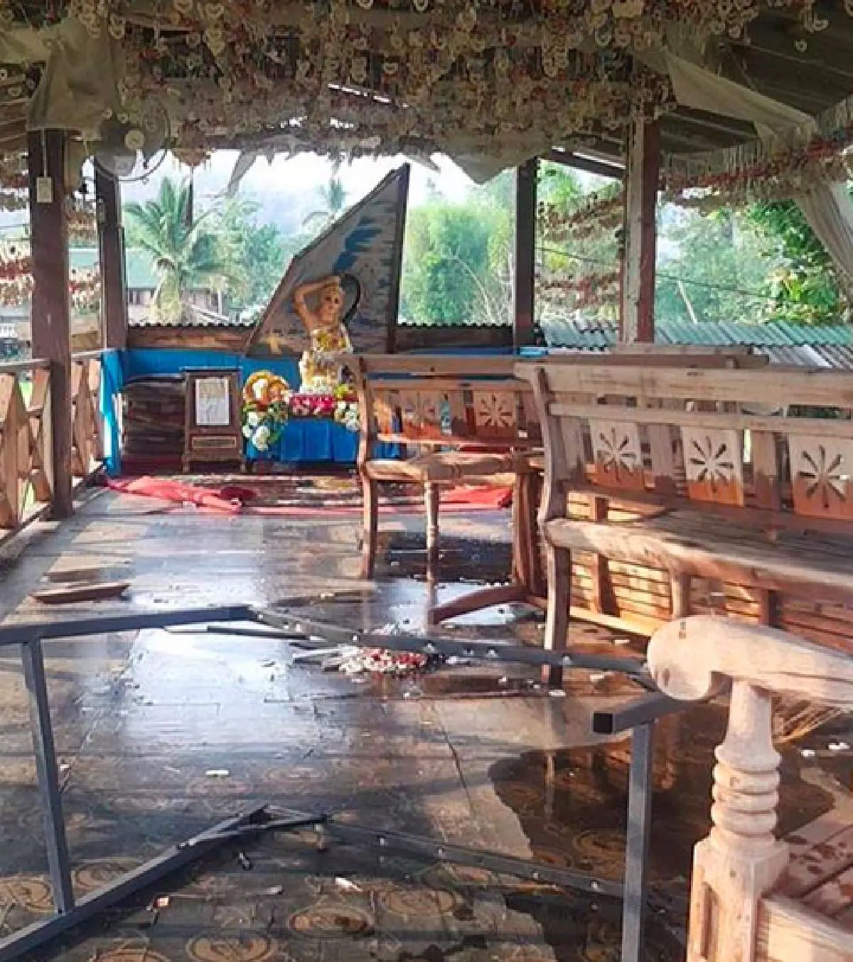 คาเฟ่ชื่อดังของ "นิว นภัสสร” ถูกพิษพายุฤดูร้อนเล่นงาน ได้รับความเสียหายหนัก