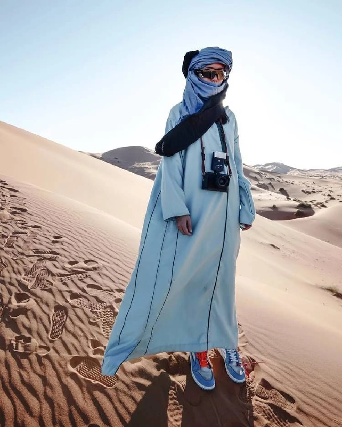 ทริปหวานแฟชั่นจัดเต็ม! แก้ว-โทนี่ ควงคู่สวีทกลางทะเลทรายซาฮารา