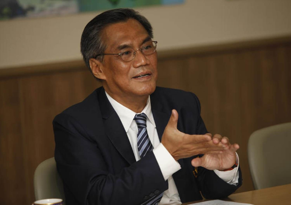 กกต.ถกปม"ธนาธร"โอนหุ้น ฝ่ายกม.อนาคตใหม่ยื่นหนังสือแจง กกต.ถกปม"ธนาธร"โอนหุ้น ฝ่ายกม.อนาคตใหม่ยื่นหนังสือแจง