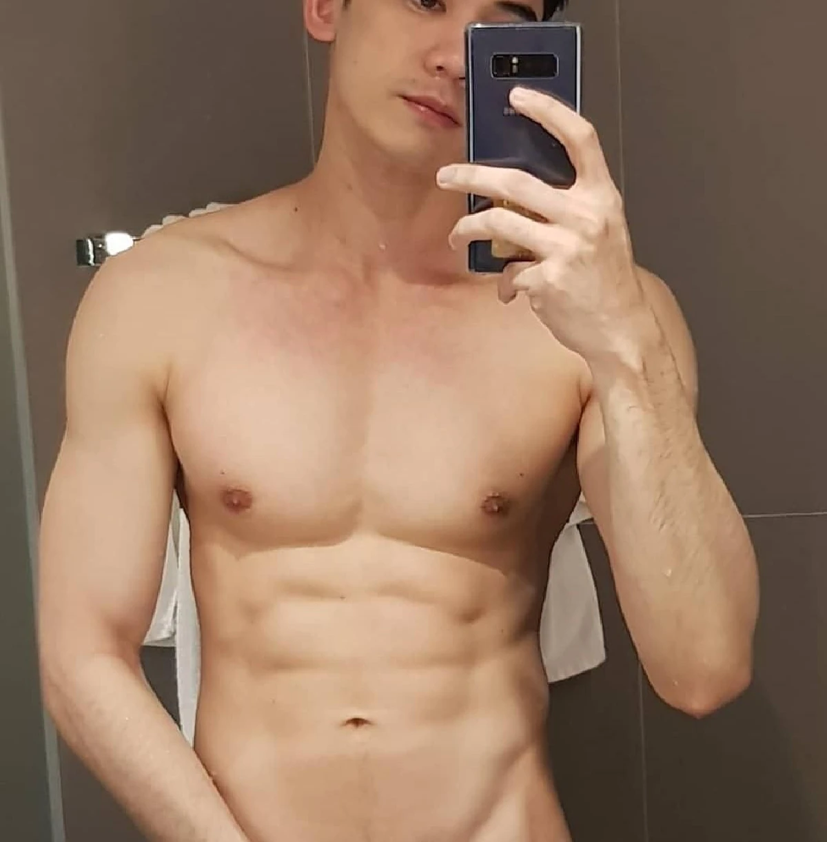 หุ่นแซ่บมาก! ป๊อบ คำเกษม เซ็กซี่เต็มสิบคู่ปรับชุดว่ายน้ำของ อั้ม พัชราภา