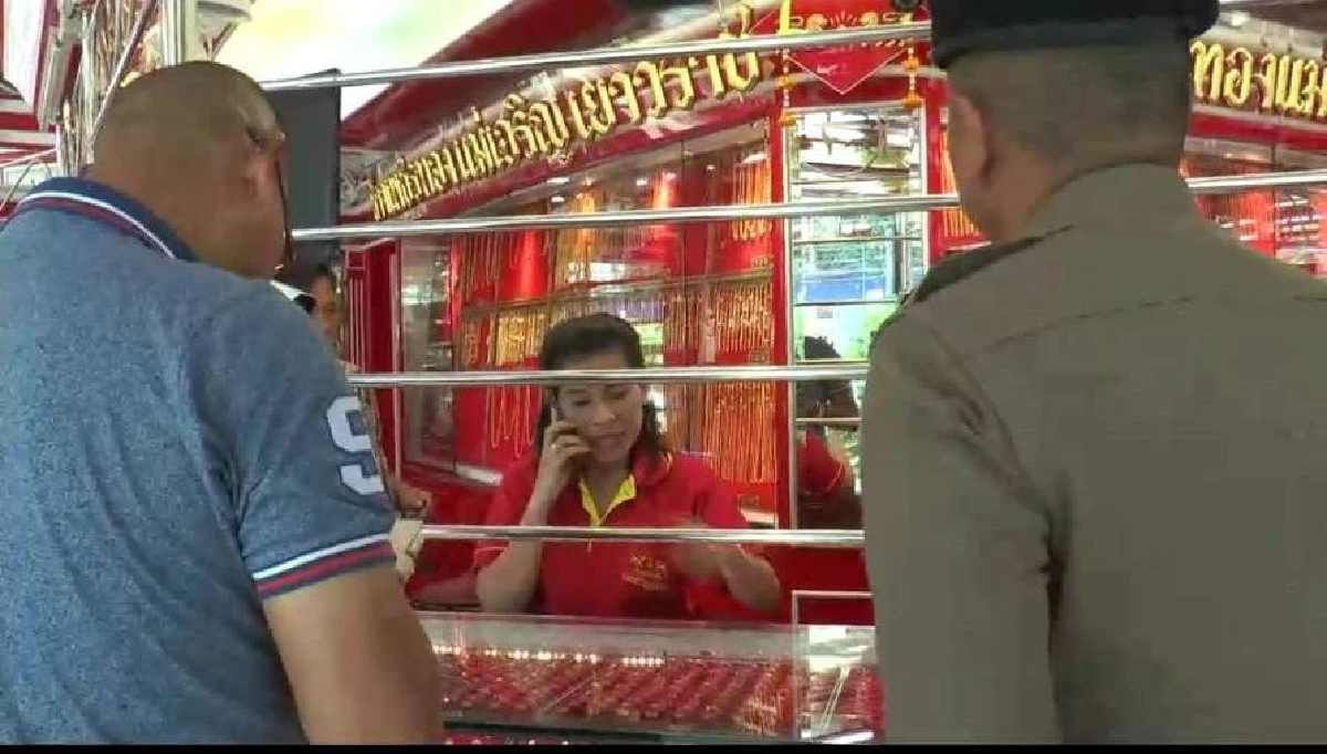 หนุ่มชิงทองไม่ดูทางหนีทีไล่วิ่งเข้าซอยตันถูกจับได้ทันควัน