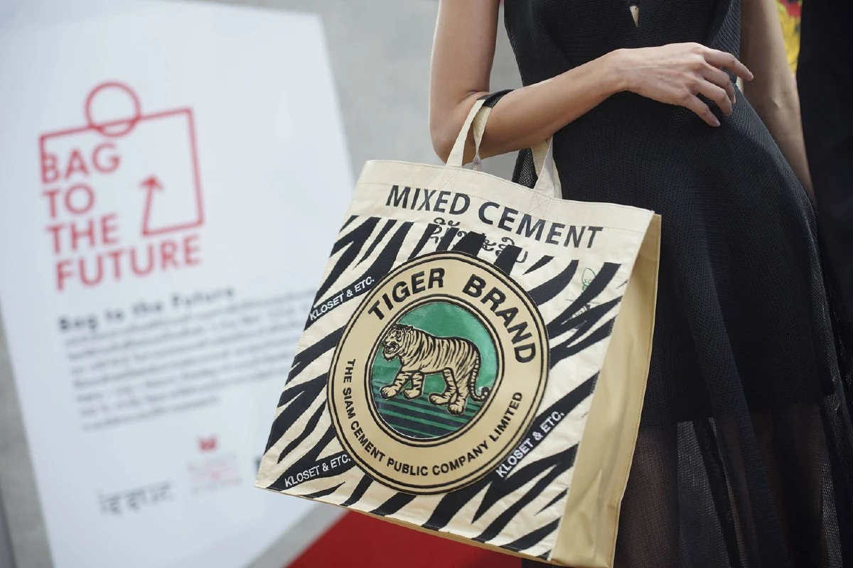 เอสซีจี อัพไซเคิลถุงเหลือใช้เป็นกระเป๋าแฟชั่น