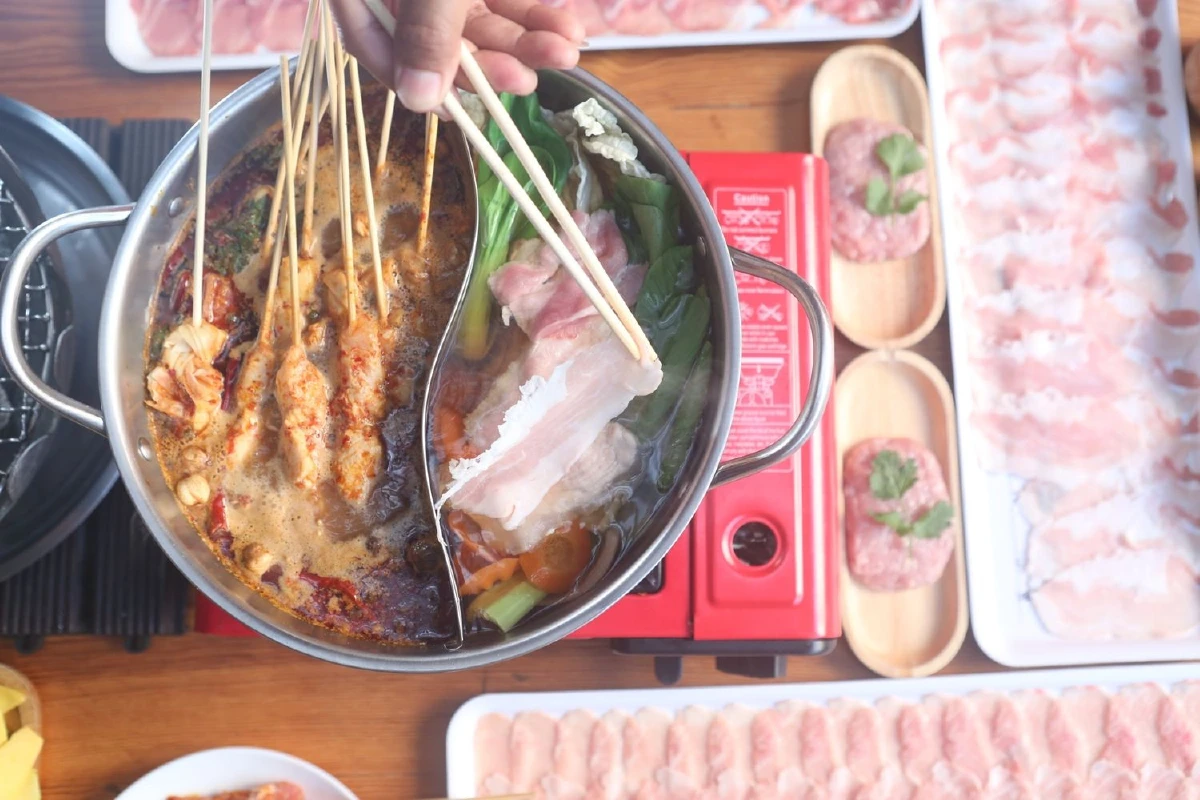 ปิ้งย่าง ชาบูสไตล์เสฉวน หอมเผ็ดชา @หม่าล่าอุดมสุข