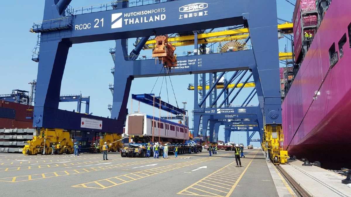 รถไฟฟ้าสายสีน้ำเงินขบวนแรกส่งถึงประเทศไทยแล้ว