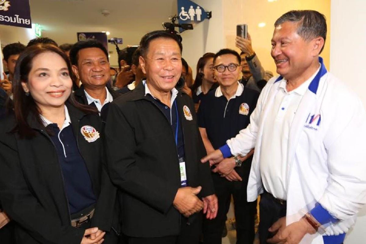 ถึงคิว "เสรีพิศุทธ์" ส่อโดนเชือดห้ามเป็นส.ส ถึงคิว "เสรีพิศุทธ์" ส่อโดนเชือดห้ามเป็นส.ส