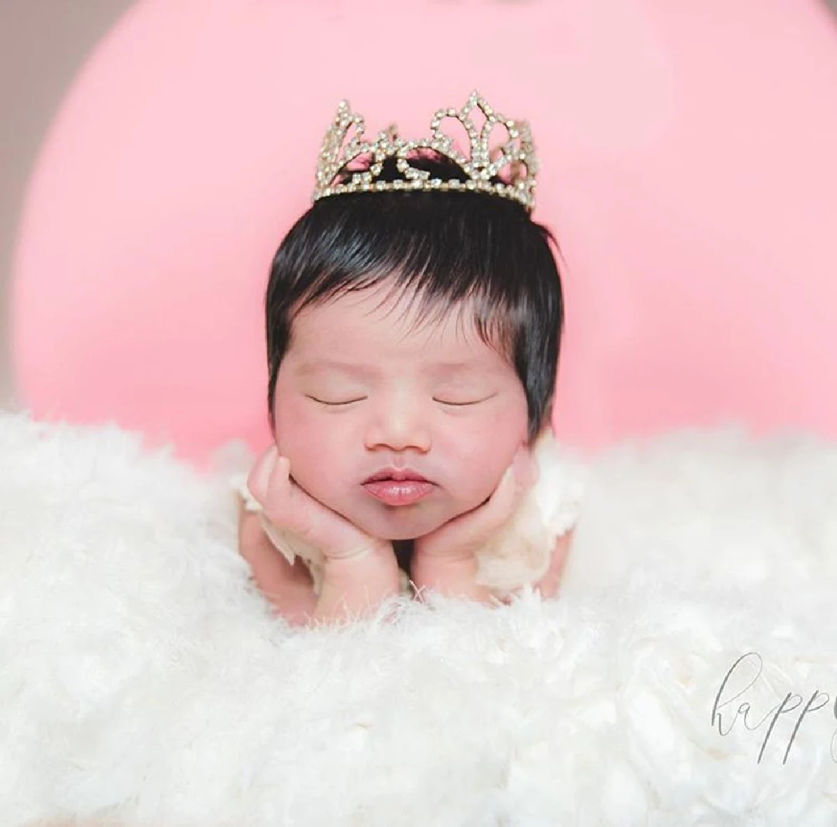 10 ภาพ น้องดิสนีย์ ลูกสาว อุ้ม ลักขณา ถ่ายแบบครั้งแรกน่ารักละมุนมาก