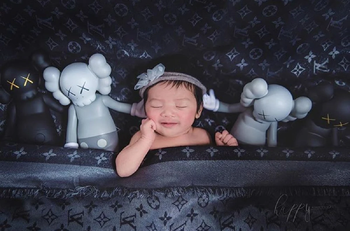 10 ภาพ น้องดิสนีย์ ลูกสาว อุ้ม ลักขณา ถ่ายแบบครั้งแรกน่ารักละมุนมาก