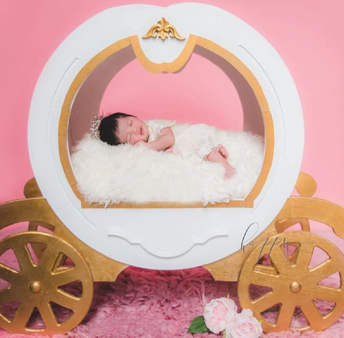 10 ภาพ น้องดิสนีย์ ลูกสาว อุ้ม ลักขณา ถ่ายแบบครั้งแรกน่ารักละมุนมาก