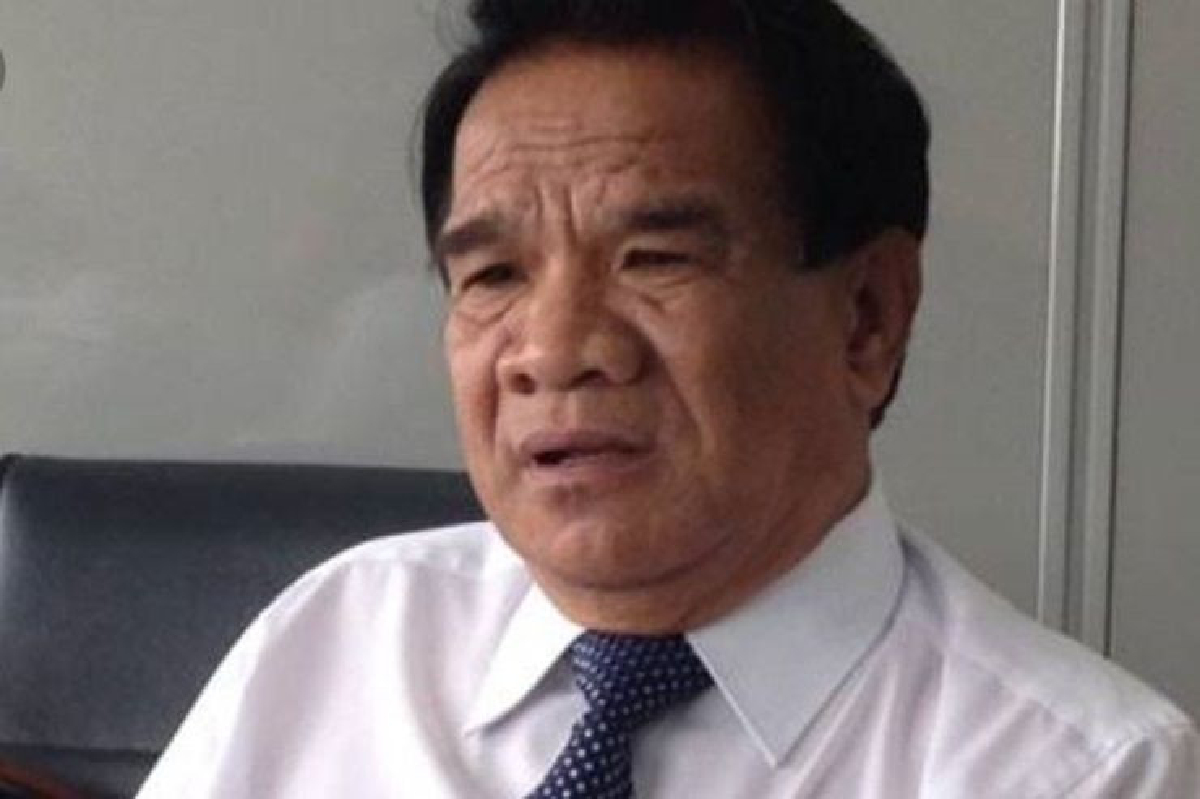 " พล.ต.ท.ยุทธนา"ปัดลาออกประธานสอบ"ธนาธร"ปมถือหุ้นสื่อ " พล.ต.ท.ยุทธนา"ปัดลาออกประธานสอบ"ธนาธร"ปมถือหุ้นสื่อ