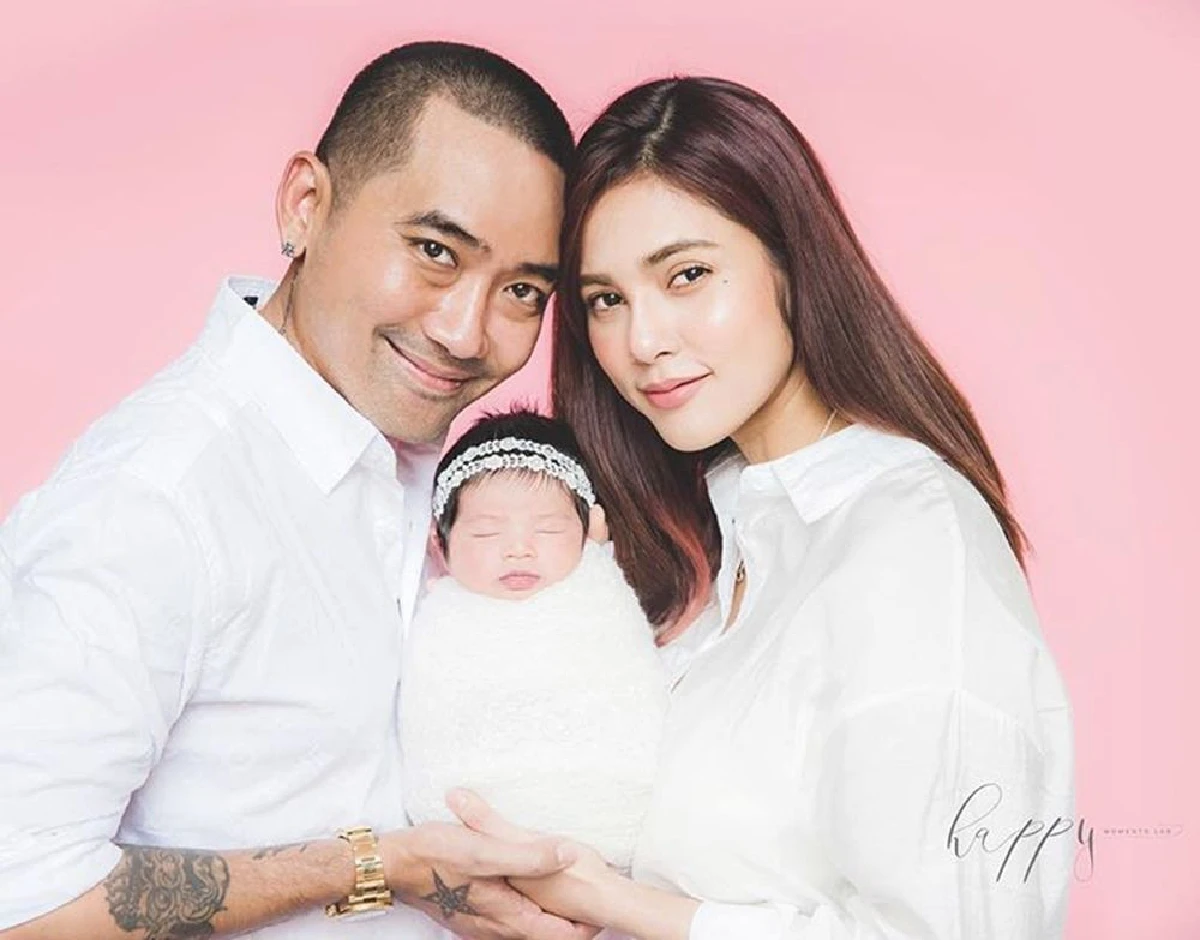 10 ภาพ น้องดิสนีย์ ลูกสาว อุ้ม ลักขณา ถ่ายแบบครั้งแรกน่ารักละมุนมาก