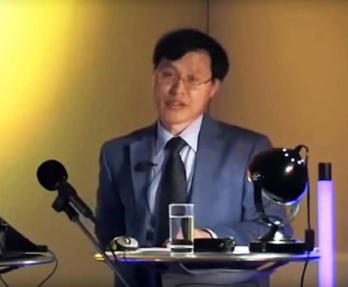 "เอเลี่ยนต่างดาวแฝงตัวอยู่ในหมู่มวลมนุษย์แล้ว"