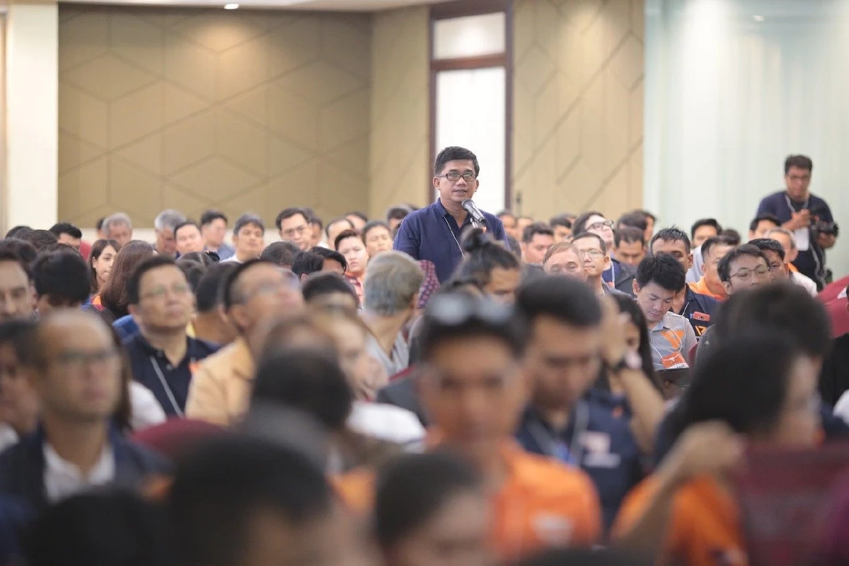 อนาคตใหม่ประชุมใหญ่ติวเข้มสส.เดินหน้าการเมืองสร้างสรรค์