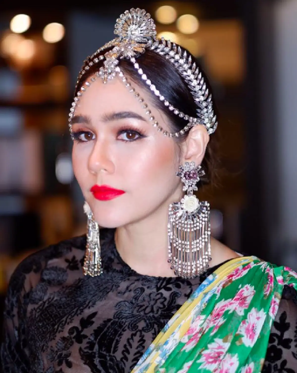 ส่องภาพเหล่าคนบันเทิงจัดเต็มแฟชั่นอินเดีย ร่วมงานปาร์ตี้ Bombay Night