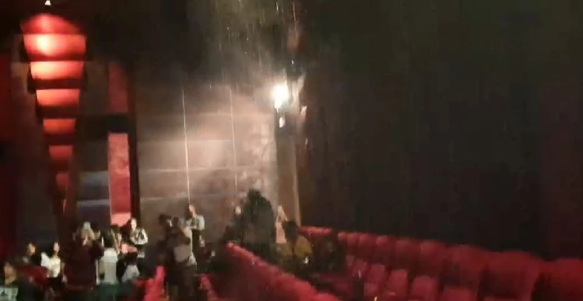 สมจริงเกิน! แห่แชร์คลิป "อเวนเจอร์ส" โรงหนังบ้านโป่งฉากบู๊ระเบิดมีน้ำตกอย่างกับเอฟเฟค