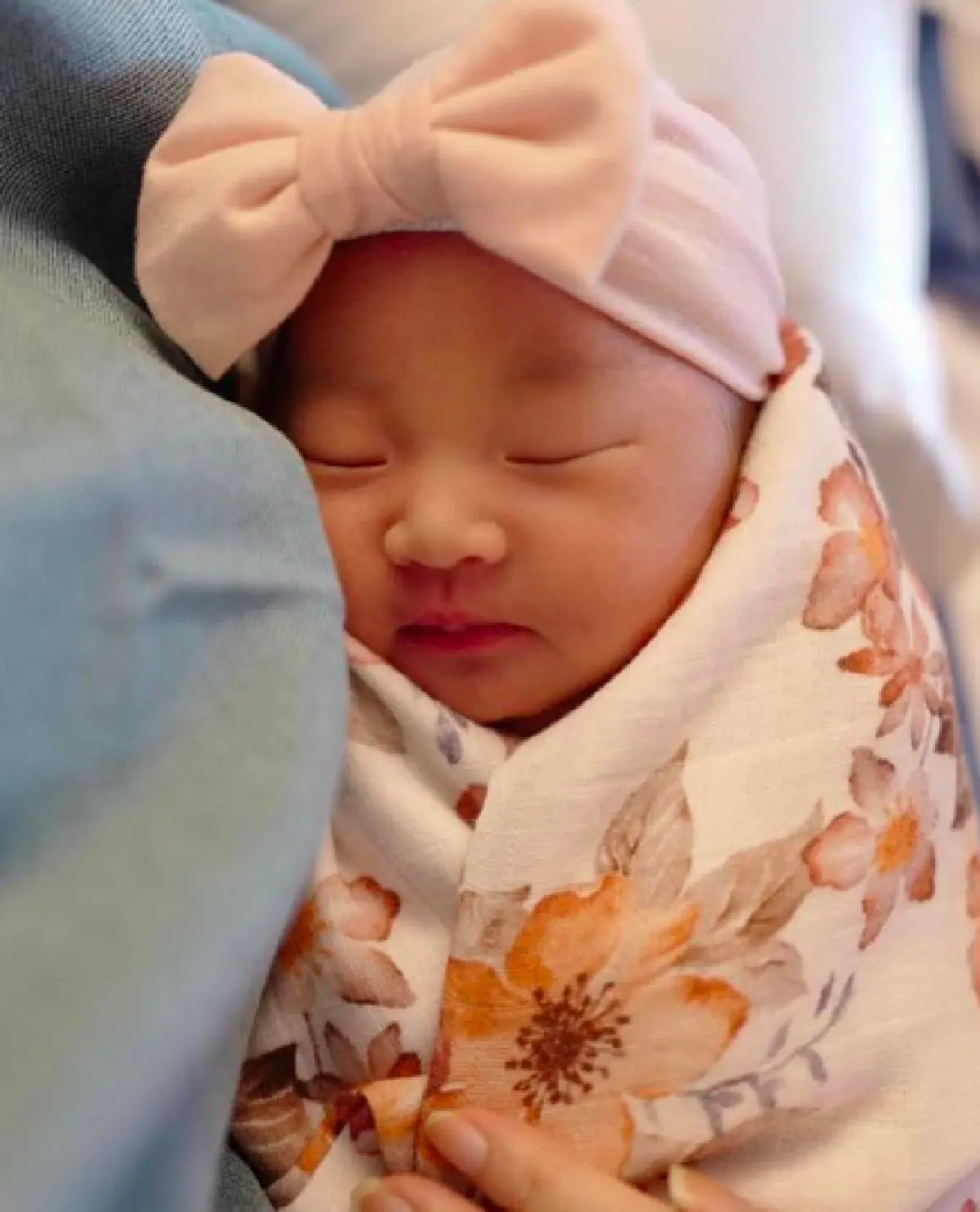 ครอบครัวพร้อมหน้า “นาเดีย” คลอดลูกสาวคนที่สอง “น้องโมนา”  น่ารักน่าชังสุดๆ