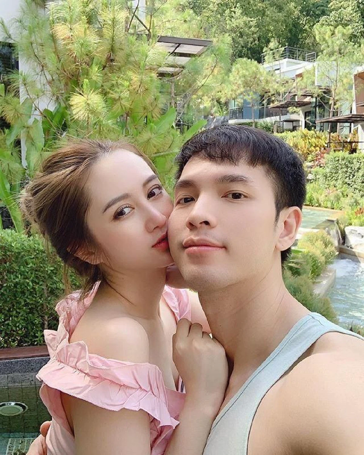 "บอย โชคชัย" ควงภรรยาและลูกชายอวดหุ่นแซ่บในชุดว่ายน้ำ เที่ยวเขาใหญ่