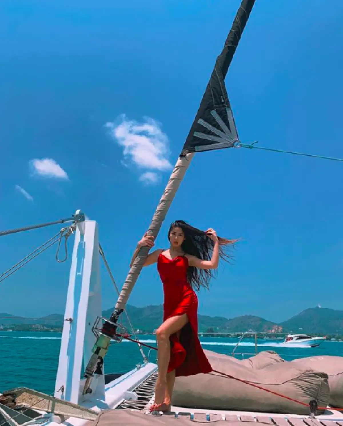 เผ็ดมากแม่! “หวาย ปัญญริสา” ไม่เสียชื่อสาวแซ่บ ใส่บิกินี่สีโดดเด่น พร้อมโพสท่าราวนางแบบ