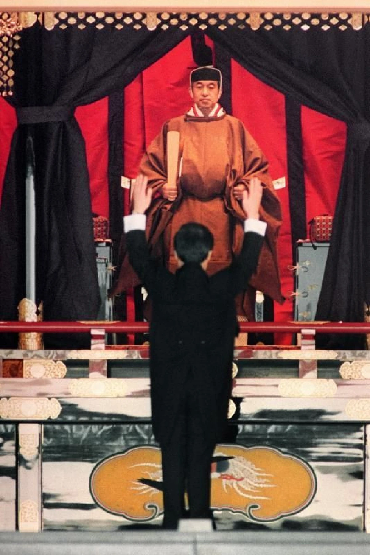 พระจักรพรรดิอากิฮิโตะ: ชีวิตและรัชสมัยเฮเซผ่านภาพถ่ายประวัติศาสตร์