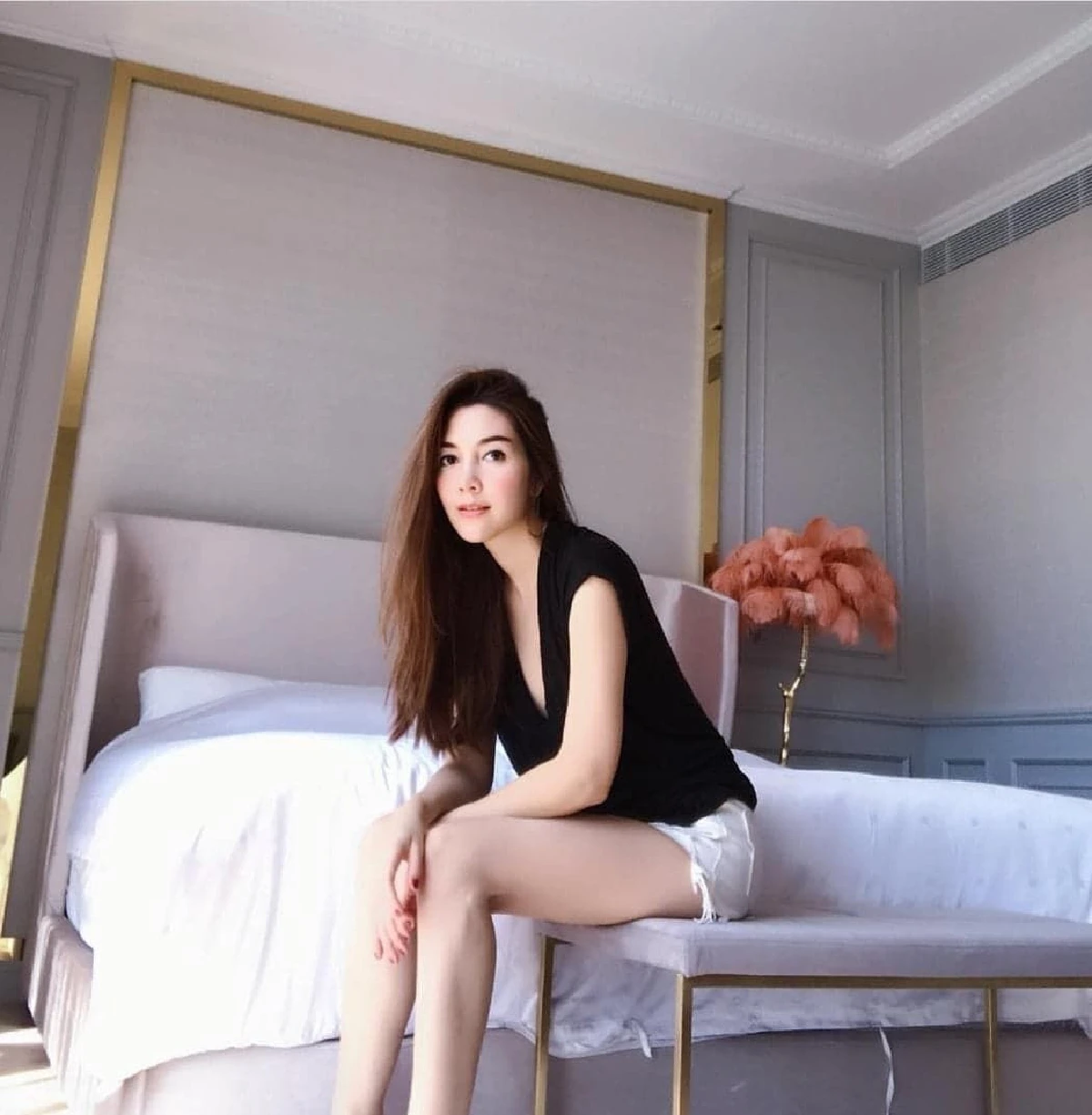 “วุ้นเส้น” เปิดคอนโดสุดหรูต้อนรับเพื่อนๆ แก๊งนางฟ้ามานั่งเม้าท์มอยกัน