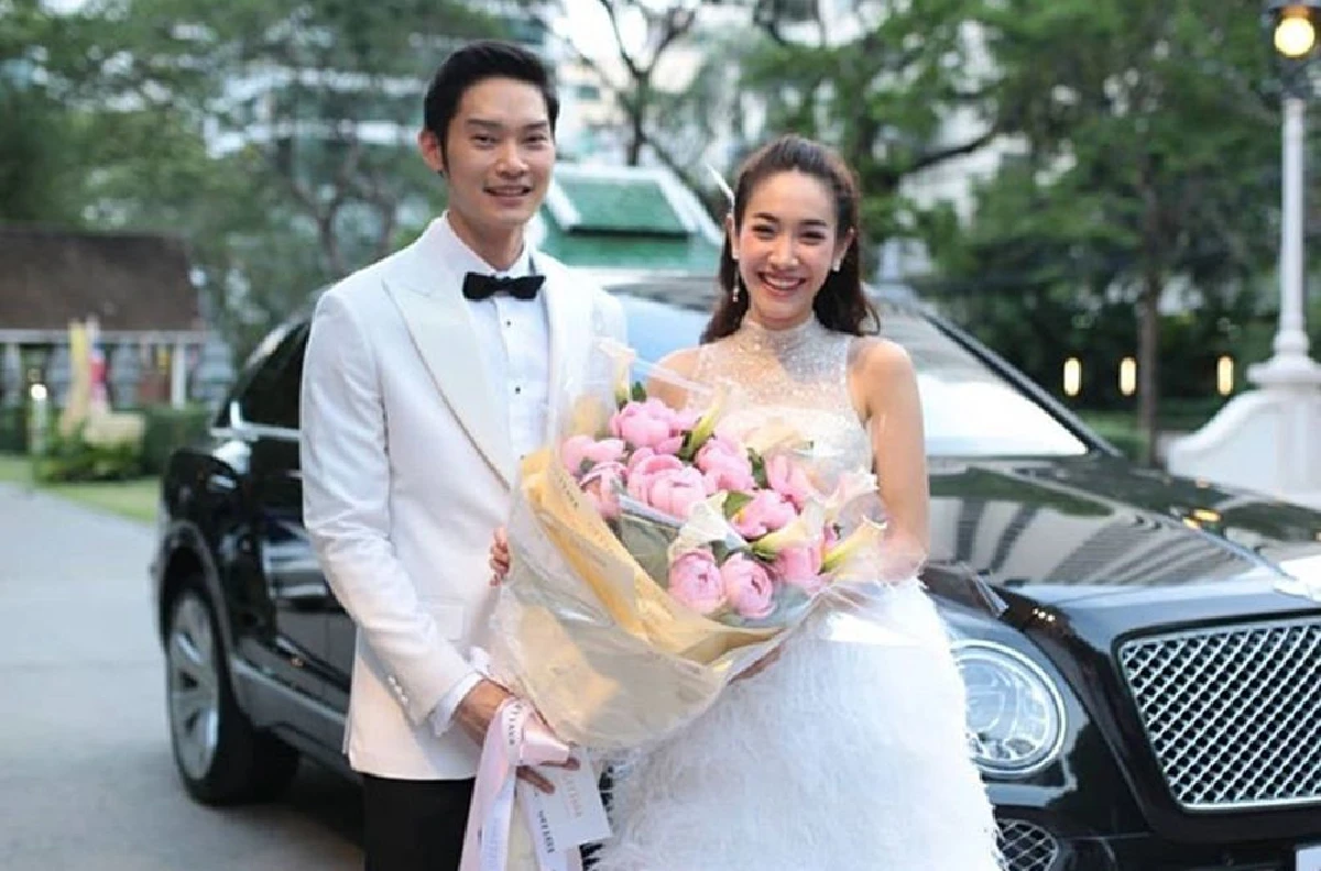 ออร่าเจ้าสาวจับ! มิน พีชญา ปาร์ตี้วันเกิด 30 ปี จัดเต็มความหวานคล้ายงานวิวาห์