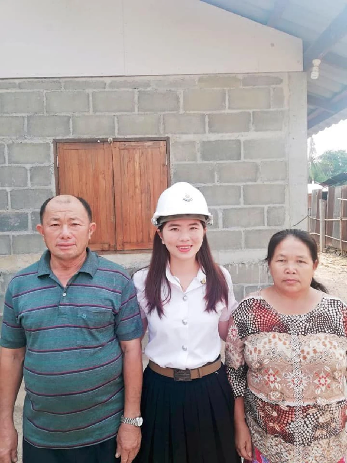 ชีวิตที่ตั้งใจ"น้องดา"สาวเผ่าม้งผู้ใฝ่ดีสำเร็จการศึกษาระดับป.ตรีแล้ว