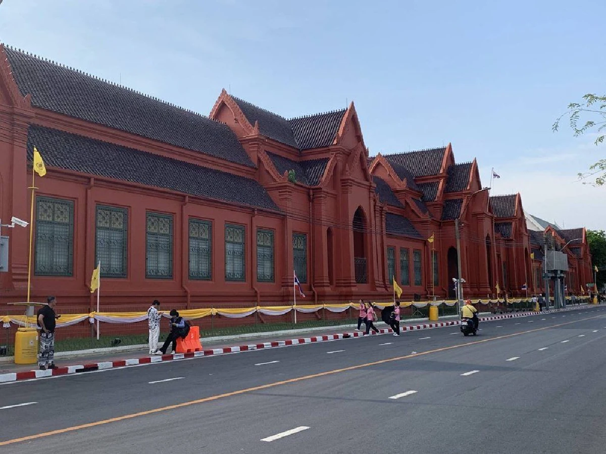 จัดสร้างเครื่องพ่นหมอกไอน้ำ ลดอุณหภูมิความร้อน ตลอดเส้นทางสถลมารค