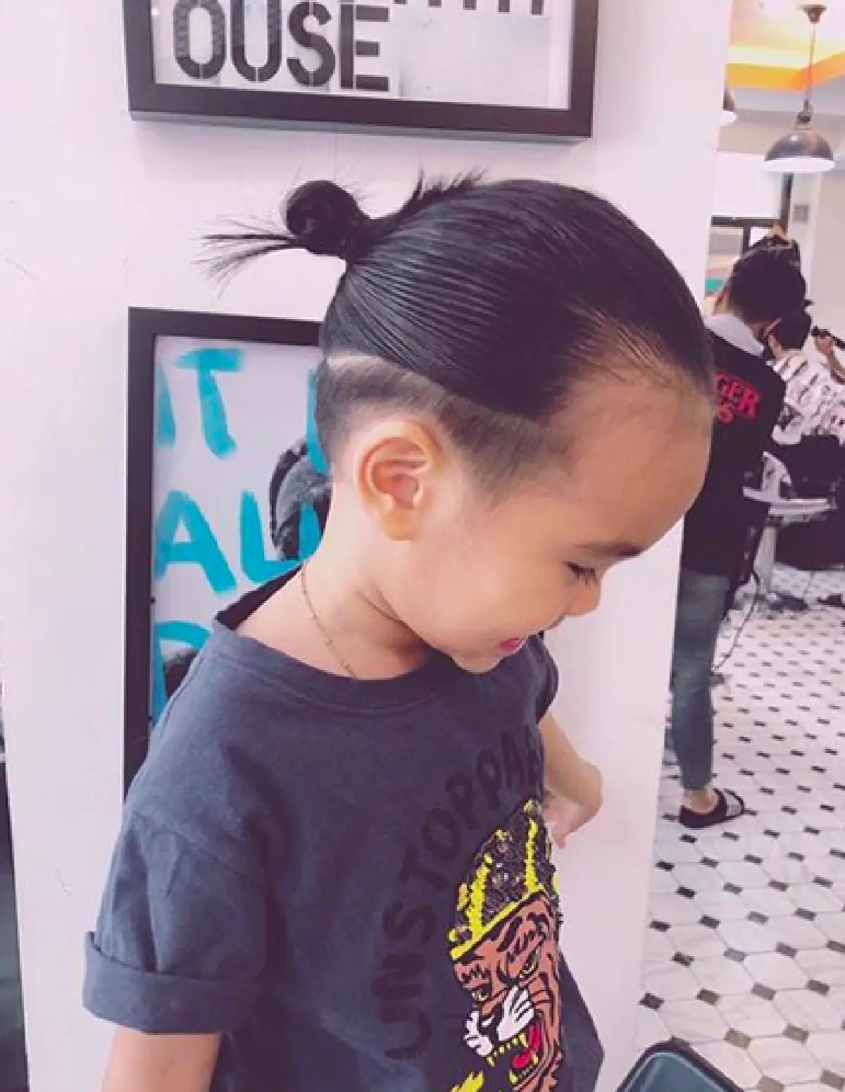 "น้องเร” ลูกชาย "ทาทา ยัง” ตัดผมทรงใหม่ หลังลงทุนไว้ผมยาวเพื่อทำทรงนี้โดยเฉพาะ