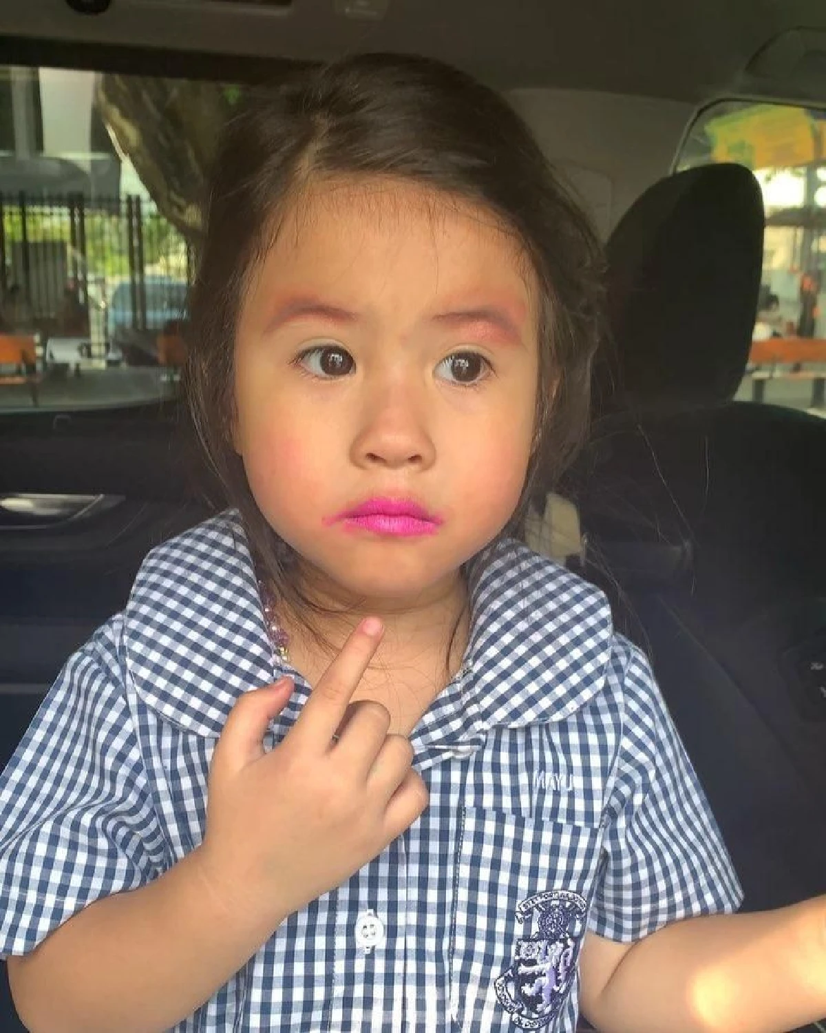 หนุ่ม กรรชัย เดือดจัด! ซัดกลับคนคอมเมนต์ว่าลูกสาว น้องมายู แก่แดด