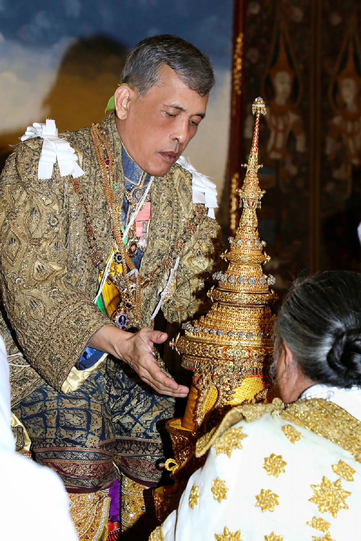 ต่างชาติแซ่ซ้องพระราชพิธีบรมราชาภิเษก ร่วมถวายพระพรในช่องทางโซเชียล