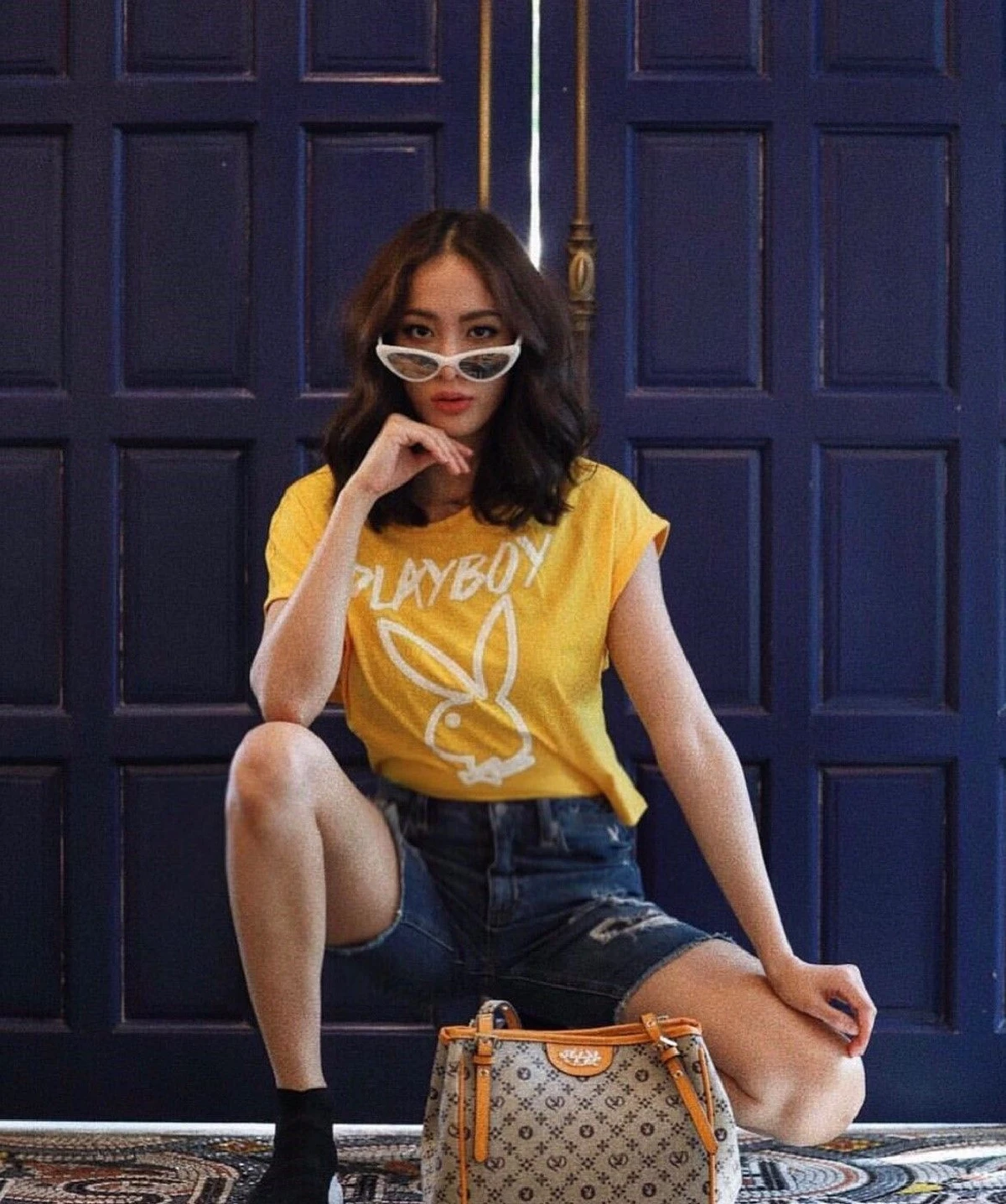 ส่องแฟชั่นชุดสีเหลืองของเหล่าซุปตาร์ สวยดูดีอย่างมีสไตล์