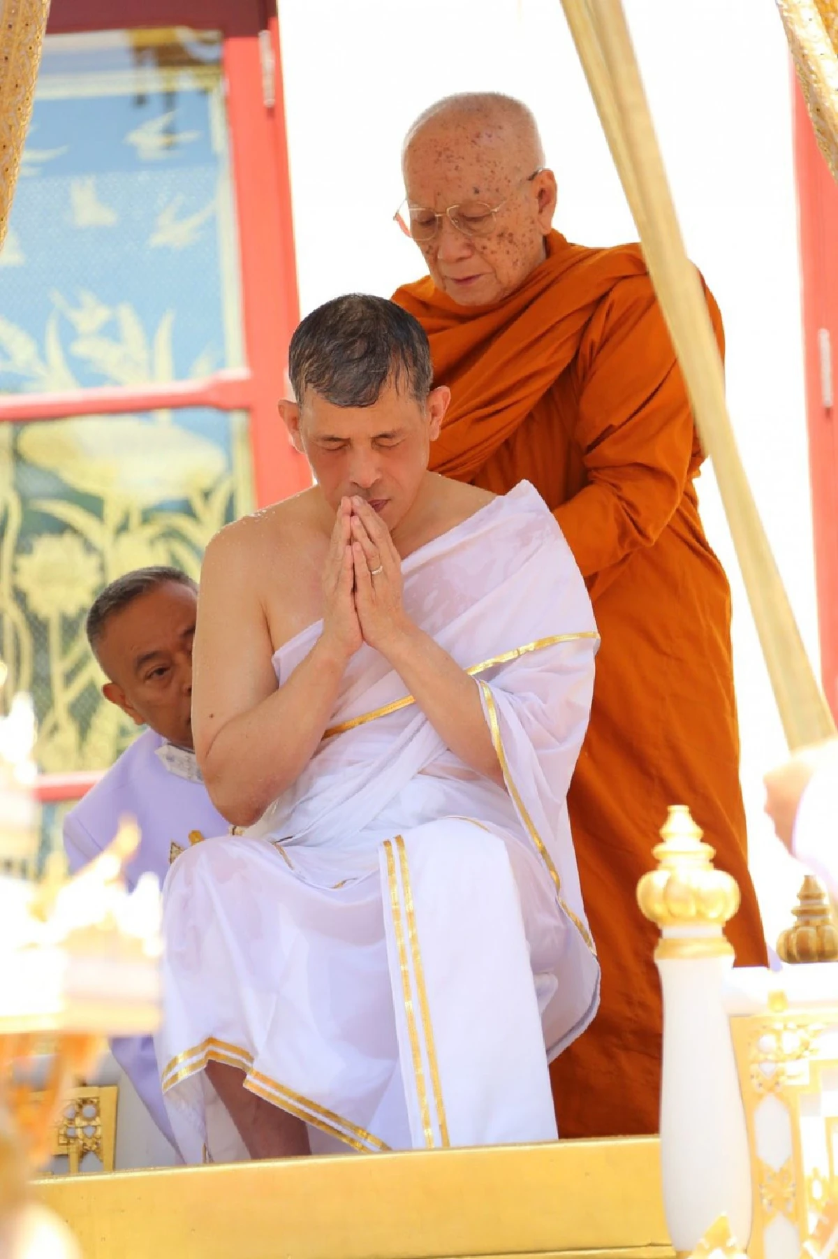 ต่างชาติแซ่ซ้องพระราชพิธีบรมราชาภิเษก ร่วมถวายพระพรในช่องทางโซเชียล