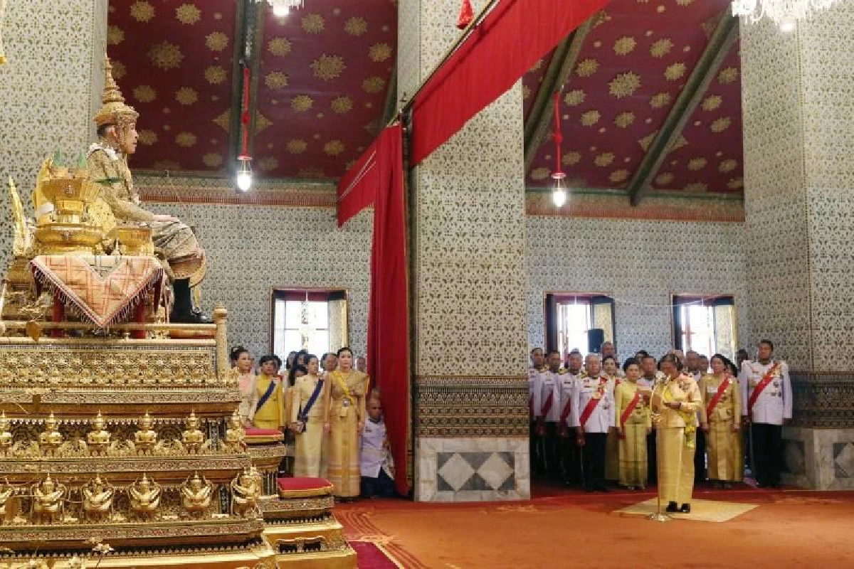 ประมวลภาพประวัติศาสตร์พระราชพิธีบรมราชาภิเษก