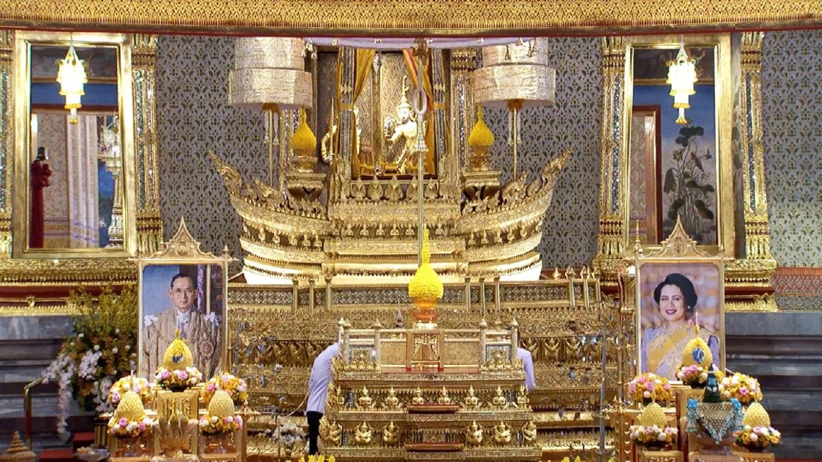 ประมวลภาพ พระราชพิธีเฉลิมพระปรมาภิไธย พระนามาภิไธย และ สถาปนาพระฐานันดรศักดิ์