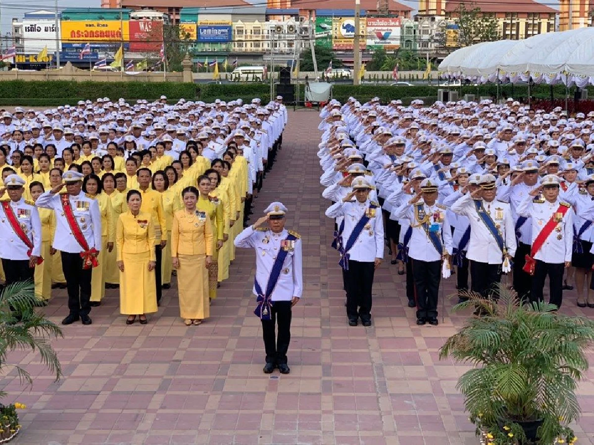 ชาวกรุงเก่าประดับเมืองสวยงามเฉลิมพระเกียรติในหลวง ร.10