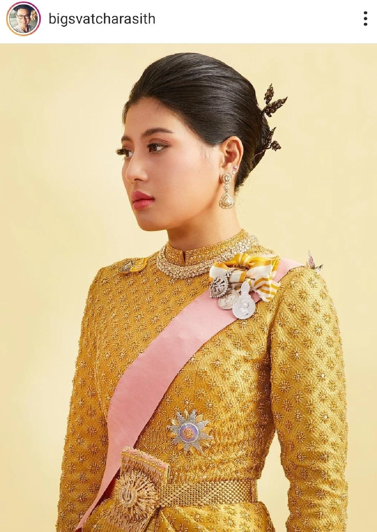 5 ลุค ฉลองพระองค์ชุดไทย "เจ้าฟ้าสิริวัณณวรีฯ” ทรงพระสิริโฉม ตลอดพระราชพิธีบรมราชาภิเษก
