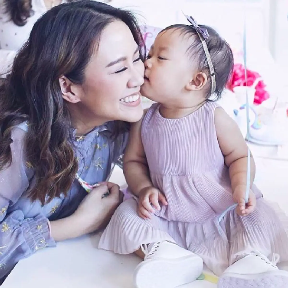 อบอุ่นหัวใจ “ตู่-นุช” จัดงานวันเกิดปีแรกให้ “น้องริสา” ครบ 1 ขวบ