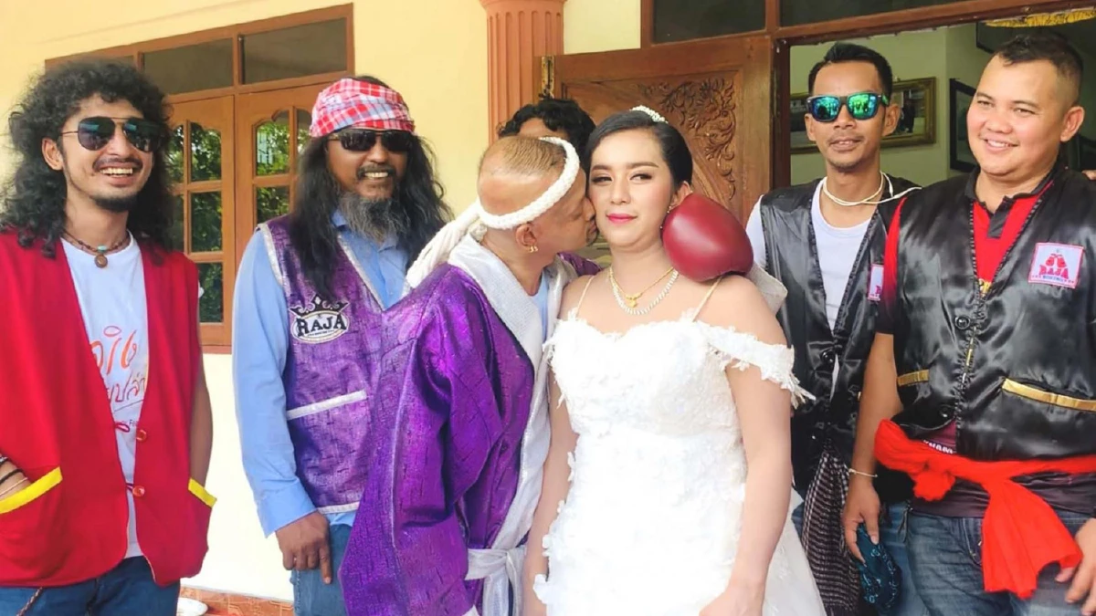 เรียกเสียงฮาทั้งงานตลกดังภาคใต้แต่งชุดนักมวยยกขันหมากไปขอภรรยา