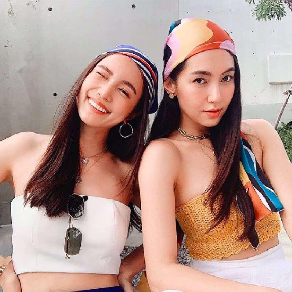 “เบลล่า” นำทีม "แก๊งลูกเจี๊ยบ” เที่ยวทะเลภูเก็ต อวดผิวขาวออร่าท้าแสงกันใหญ่