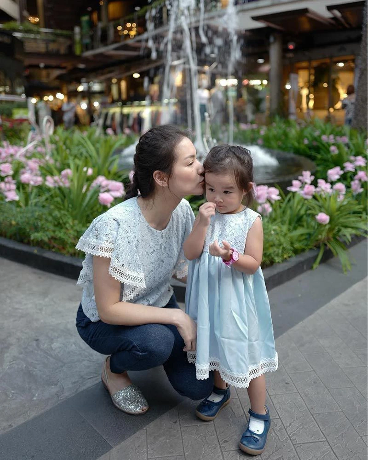 โพสต์แรกจาก ต่าย ชุติมา หลังสามี ทิม พิธา ได้สิทธิ์เลี้ยงดูลูกสาวเพียงผู้เดียว