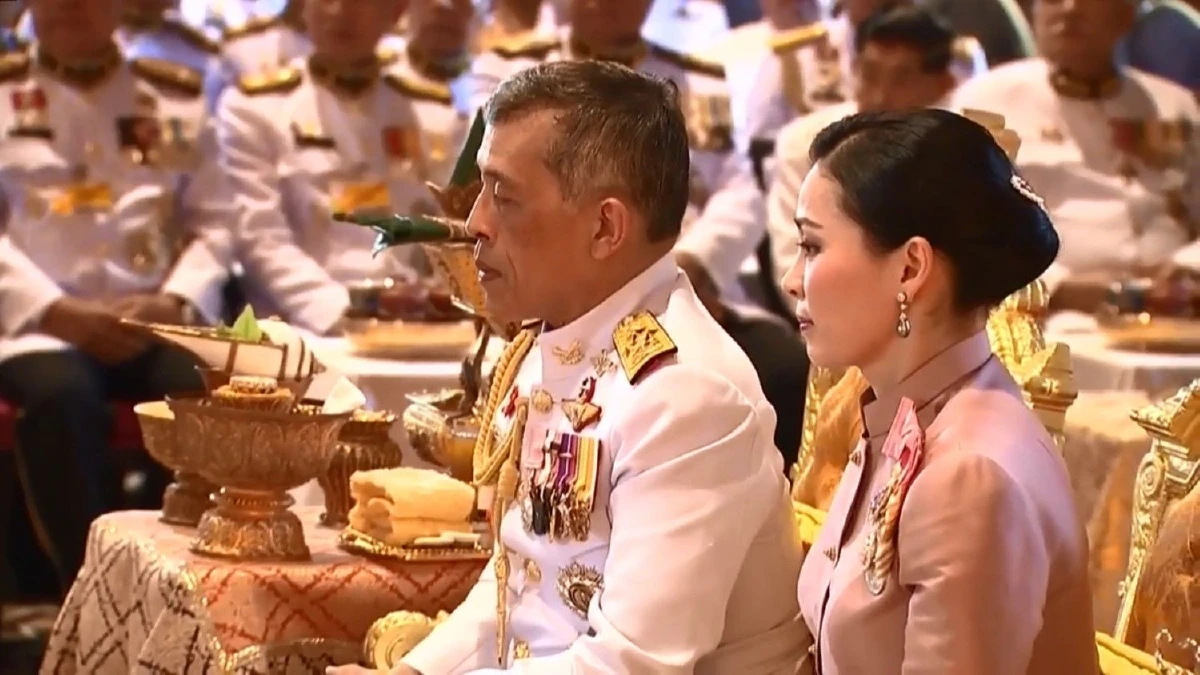 ในหลวง-พระบรมราชินี เสด็จฯในการพระราชพิธีพืชมงคล
