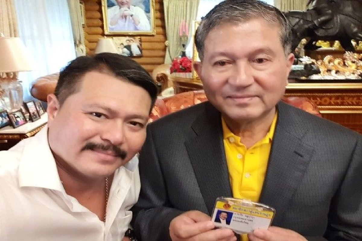 "เฉลิม" น้ำตาซึมเมื่อ "วัน อยู่บำรุง" ได้เข้าสภา "เฉลิม" น้ำตาซึมเมื่อ "วัน อยู่บำรุง" ได้เข้าสภา